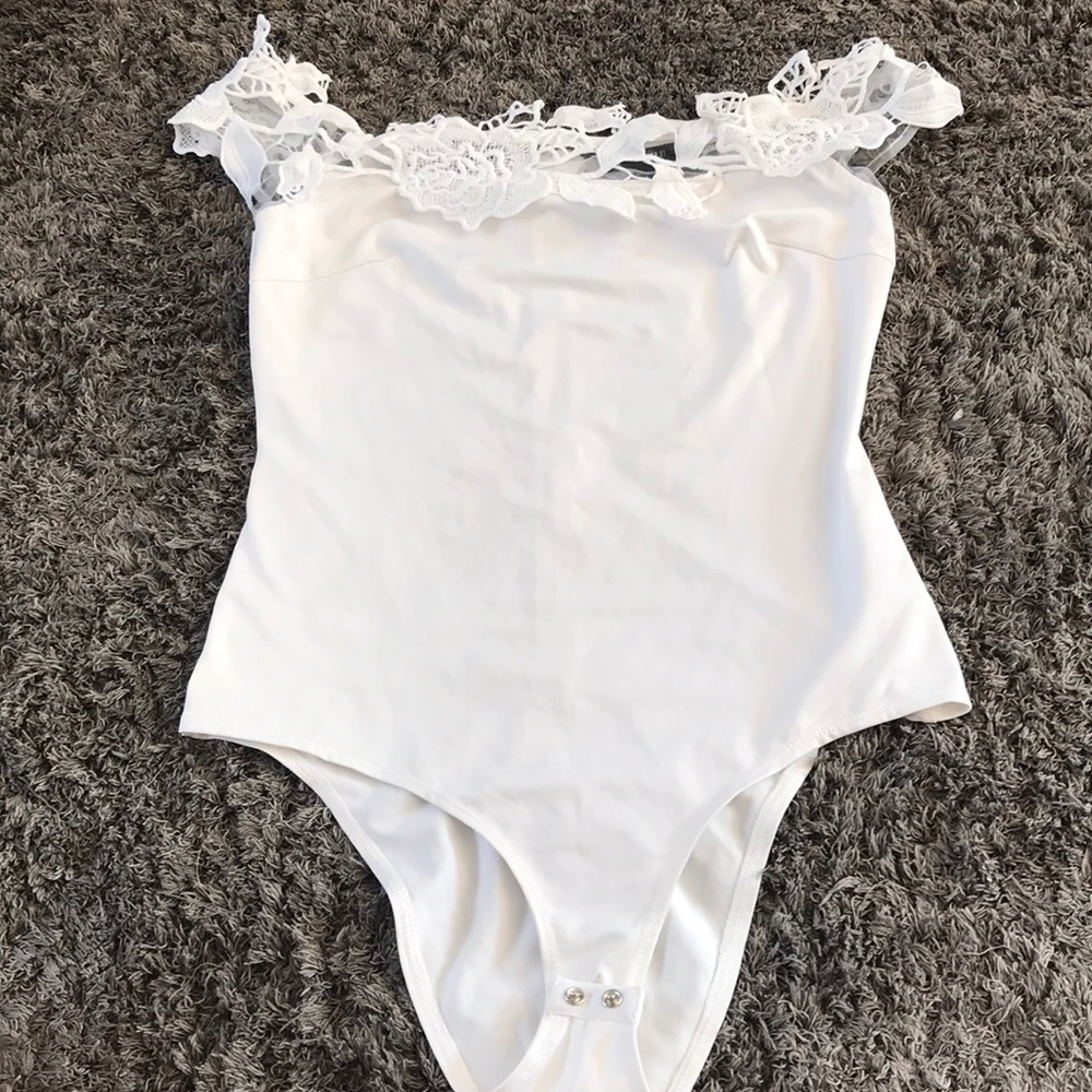 Floral Lace Off Shoulder White Bodysuit Forever 21